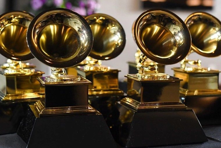 Grammy Ödülleri erteleme