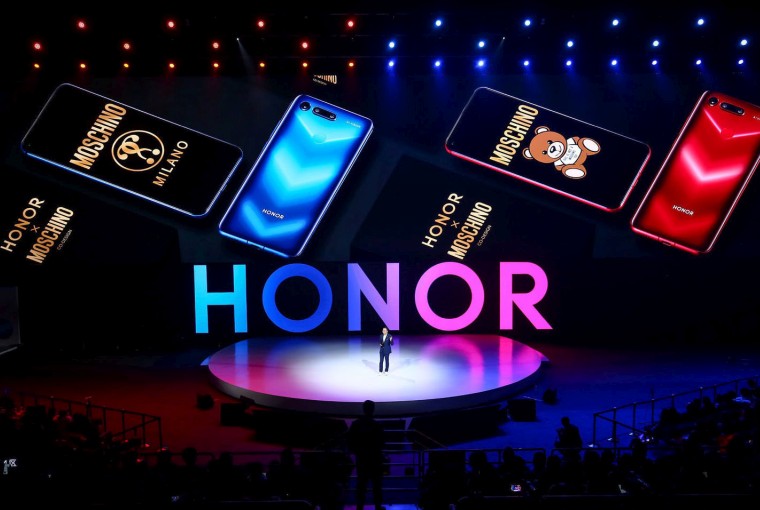 Honor View 20 Moschino Edition
