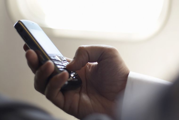 Uçakta telefon kullanmanın cezası