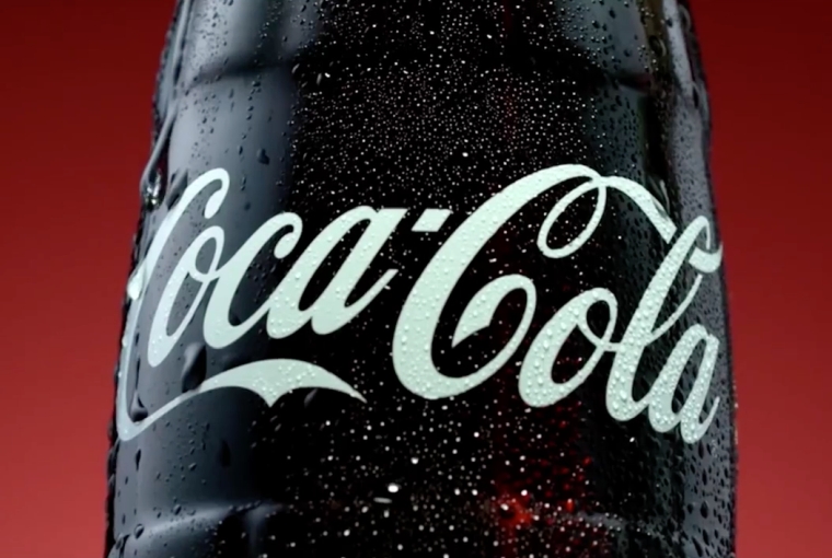 Coca-Cola ikonik şişe açık artırma